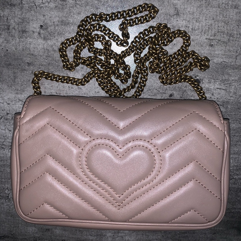 Gucci GG Marmont Matelassé Super Mini Bag - Picture 2 of 8